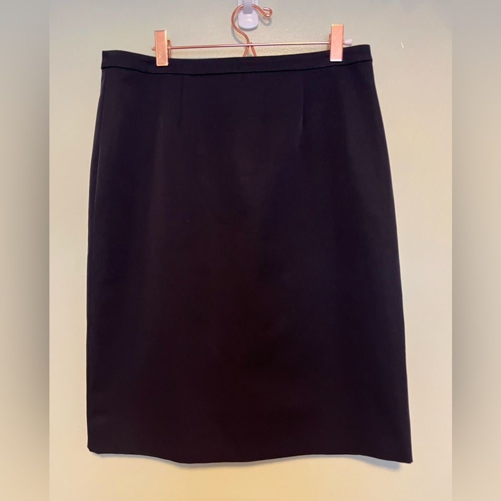 Tory Burch Women’s Navy Skirt EUC